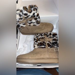 They’re brand new! I don’t like them so I’m just trying to get rid of them.